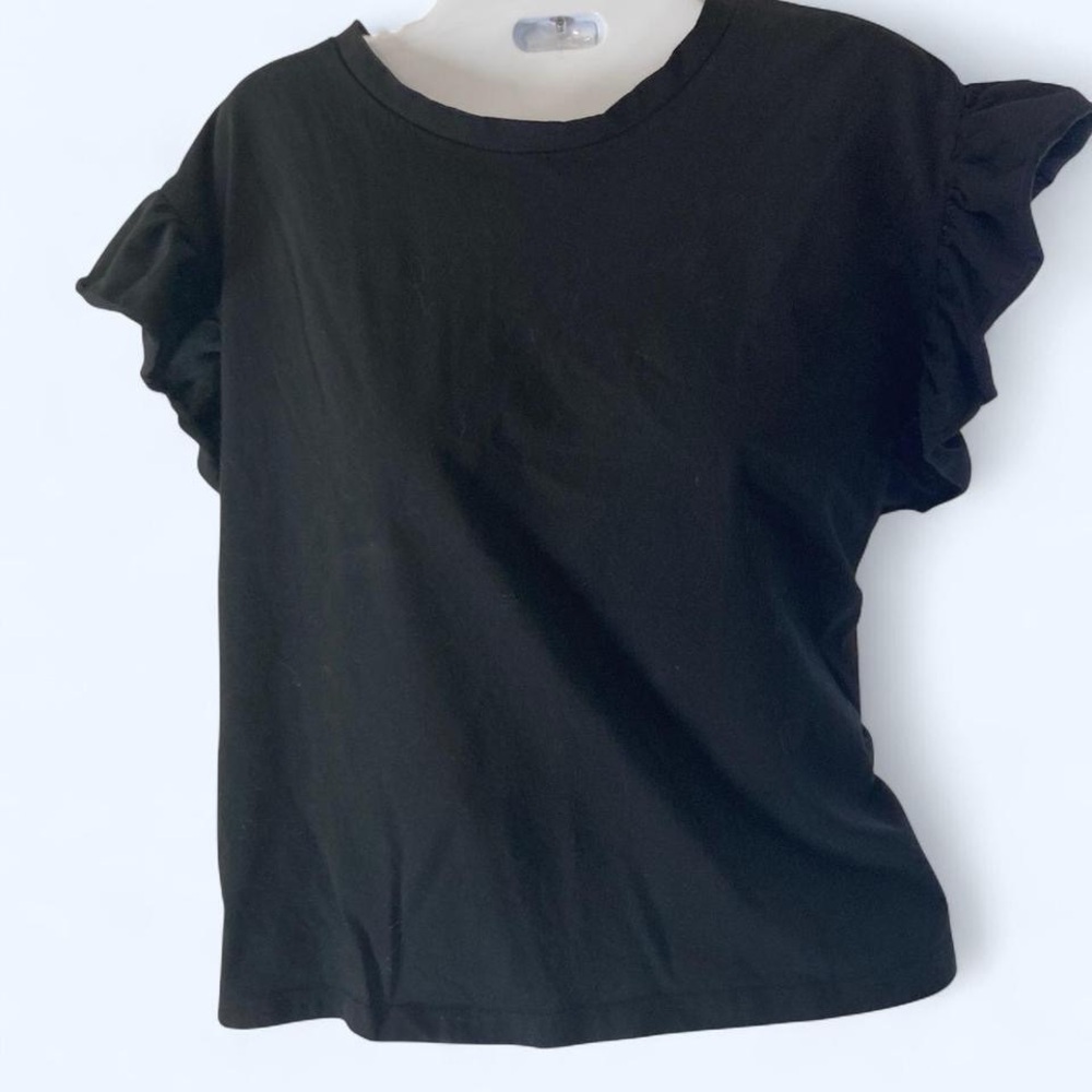 Black ruffle sleeve top #casual Zara L